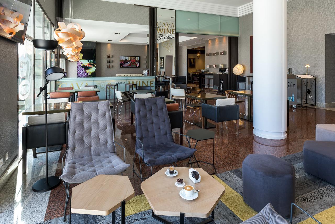 Rafaelhoteles Atocha Madrid Restaurant foto